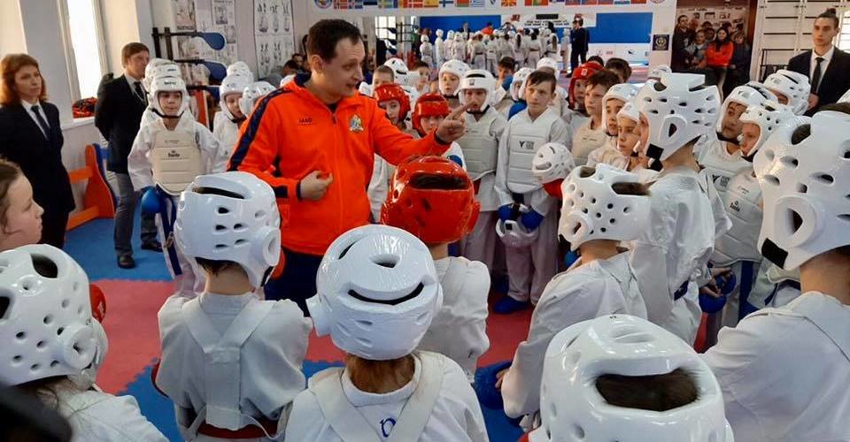  ����������� ������ ��������-������ ������ 