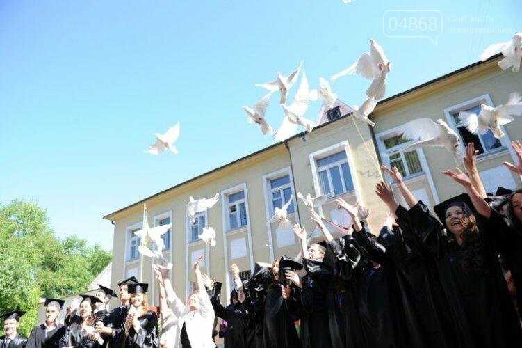 Черноморск готовится к празднику выпускников (фото), фото-3 Черноморск готовится к празднику выпускников (фото), фото-3
