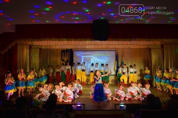 Черноморский ансамбль «Барвинок» празднует 15-летие, фото-4 Черноморский ансамбль «Барвинок» празднует 15-летие, фото-4