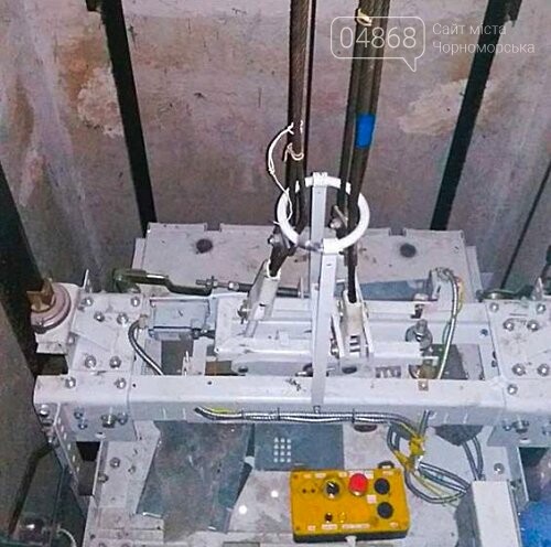 В жилых домах Черноморска устанавливают новые лифтовые кабины, фото-3 В жилых домах Черноморска устанавливают новые лифтовые кабины, фото-3