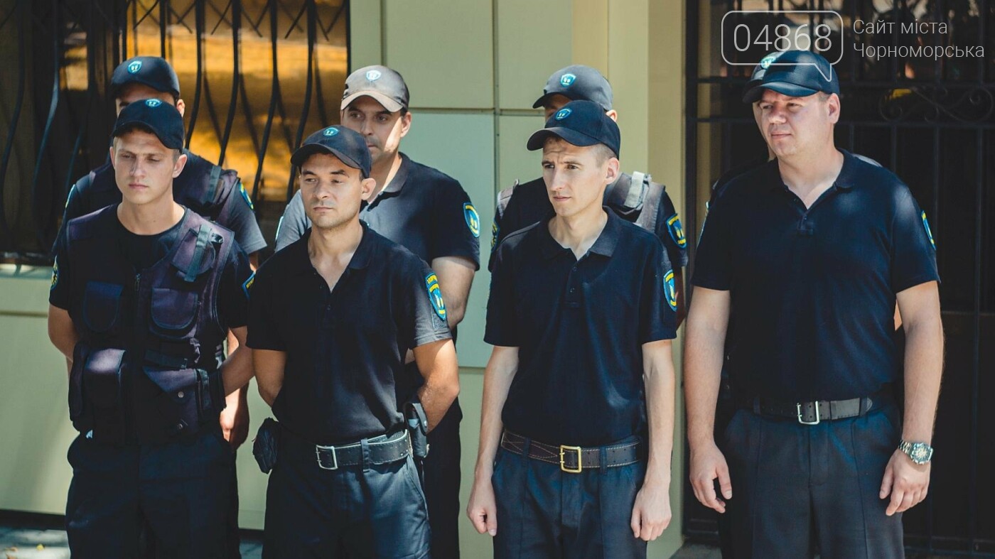 Протоколы, конопля и парковка на газоне: будни «Муниципаль..., фото-6 Протоколы, конопля и парковка на газоне: будни «Муниципальной охраны», фото-6