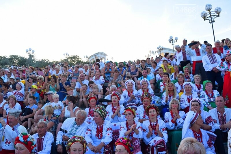 Около 1000 человек стали участниками Всеукраинского фестив..., фото-35 Около 1000 человек стали участниками Всеукраинского фестиваля «Серпневий заспів» в Черноморске, фото-35