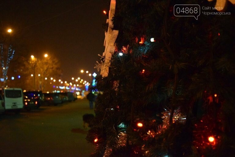 Новогодняя ярмарка и праздничная торговля: приметы Нового г..., фото-4 Новогодняя ярмарка и праздничная торговля: приметы Нового года наполняют Черноморск, фото-4