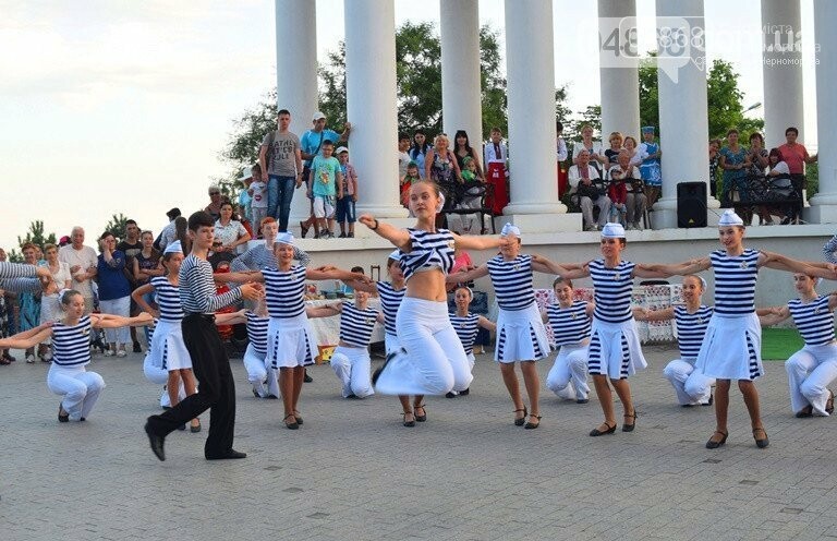 Прославленный танцевальный коллектив Черноморска вновь праз..., фото-2 Прославленный танцевальный коллектив Черноморска вновь празднует свою победу, фото-2