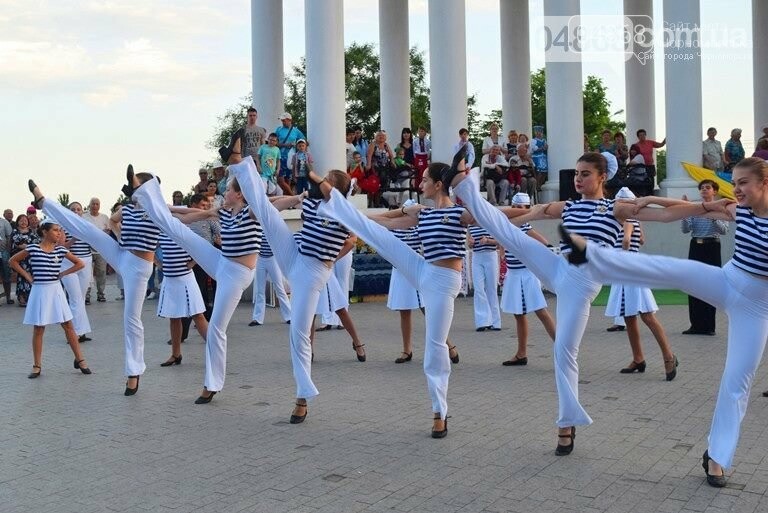 Прославленный танцевальный коллектив Черноморска вновь праз..., фото-5 Прославленный танцевальный коллектив Черноморска вновь празднует свою победу, фото-5