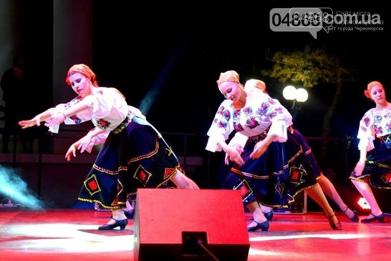 Прославленный танцевальный коллектив Черноморска вновь праз..., фото-1 Прославленный танцевальный коллектив Черноморска вновь празднует свою победу, фото-1