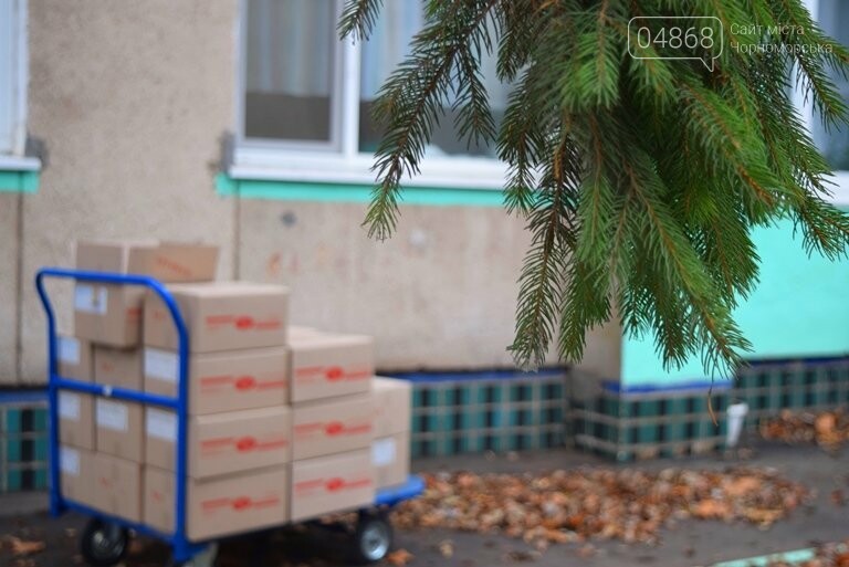 «Свято наближається»: в Черноморск привезли новогодние пода..., фото-5 «Свято наближається»: в Черноморск привезли новогодние подарки для детей из садиков и школ, фото-5