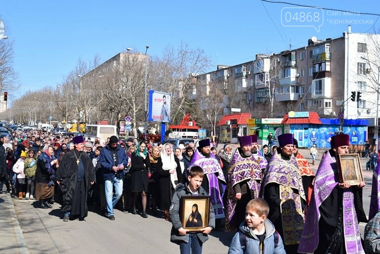 В Черноморске прошёл Крестный ход с молитвой о мире, фото-4 В Черноморске прошёл Крестный ход с молитвой о мире, фото-4