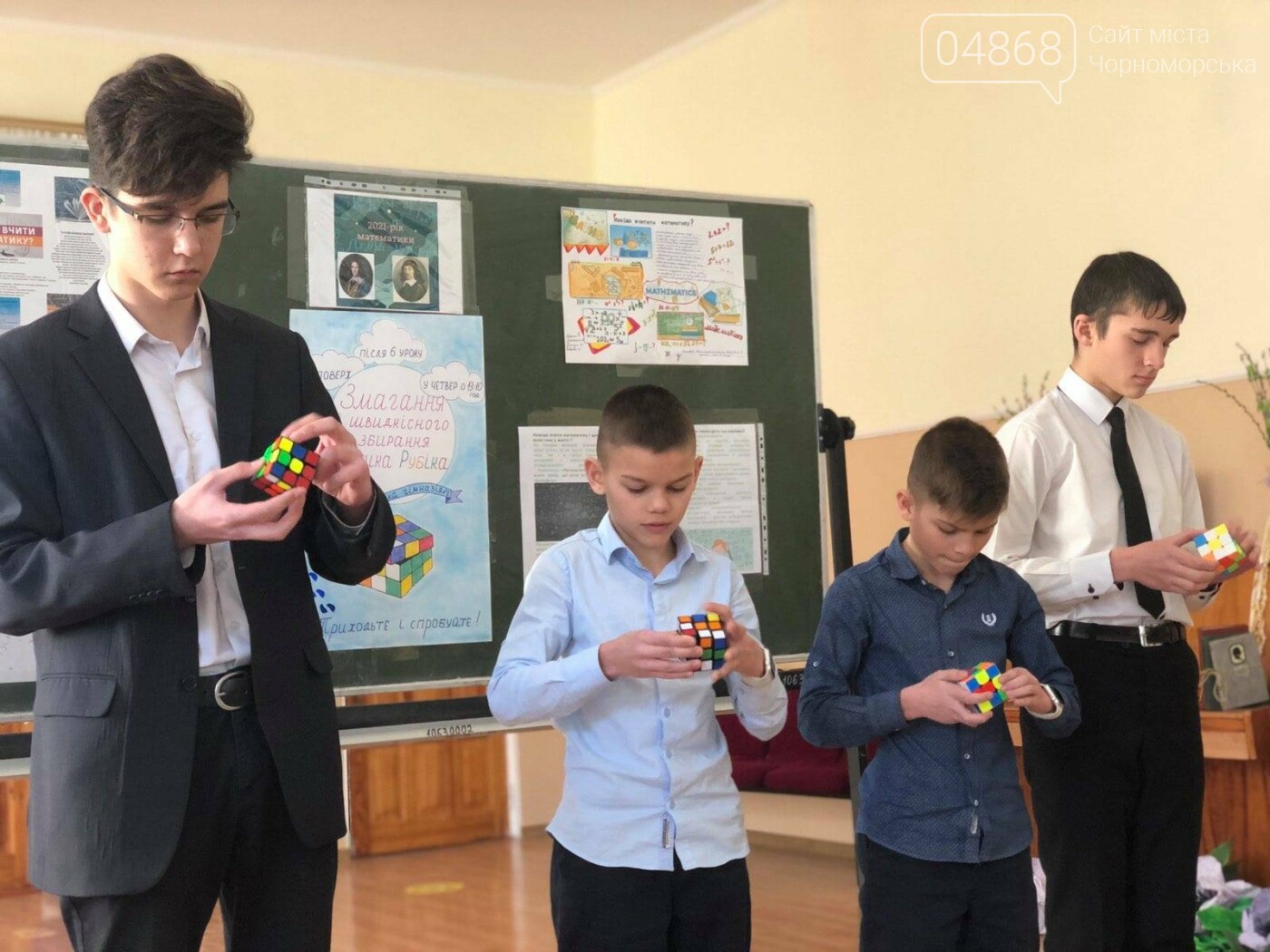 Черноморский школьник побил рекорд по быстрому сбору кубика Рубика, фото-5