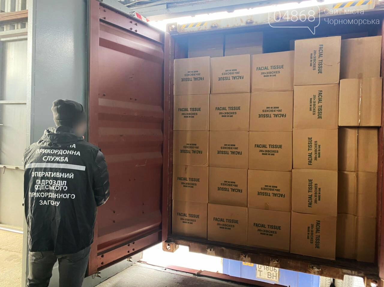 Контрабанда на 20 млн: в порту Черноморск задержали крупную партию сигарет, фото-3