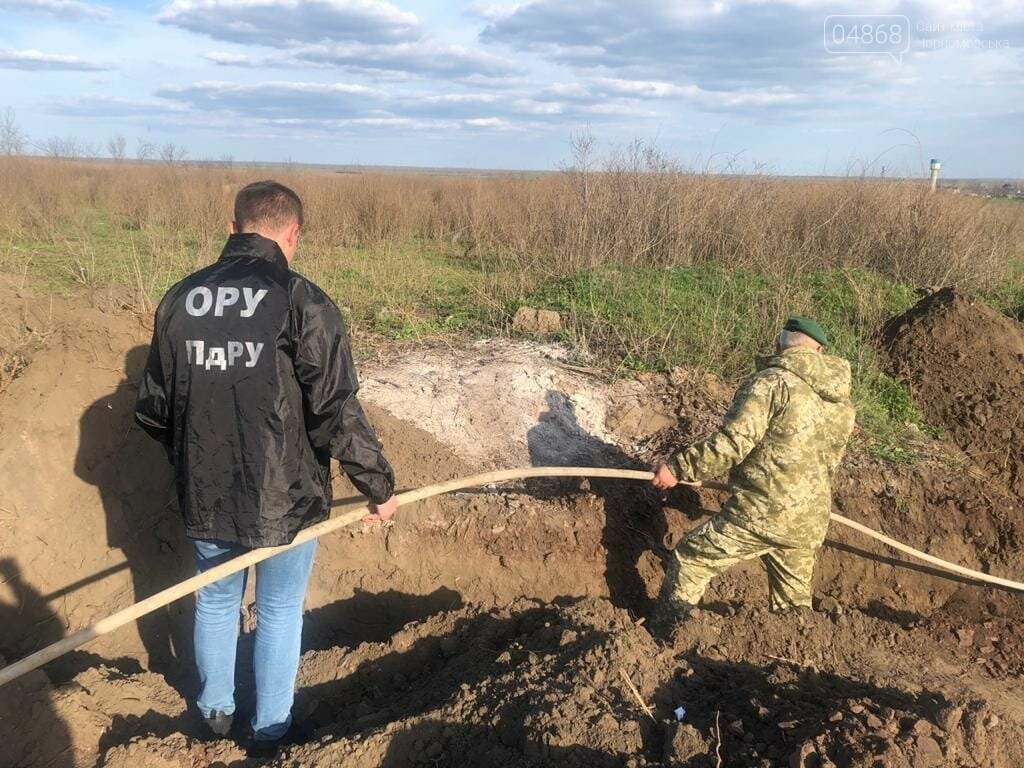 Пограничники обнаружили трубопровод для контрабандной перекачки спирта, фото-2