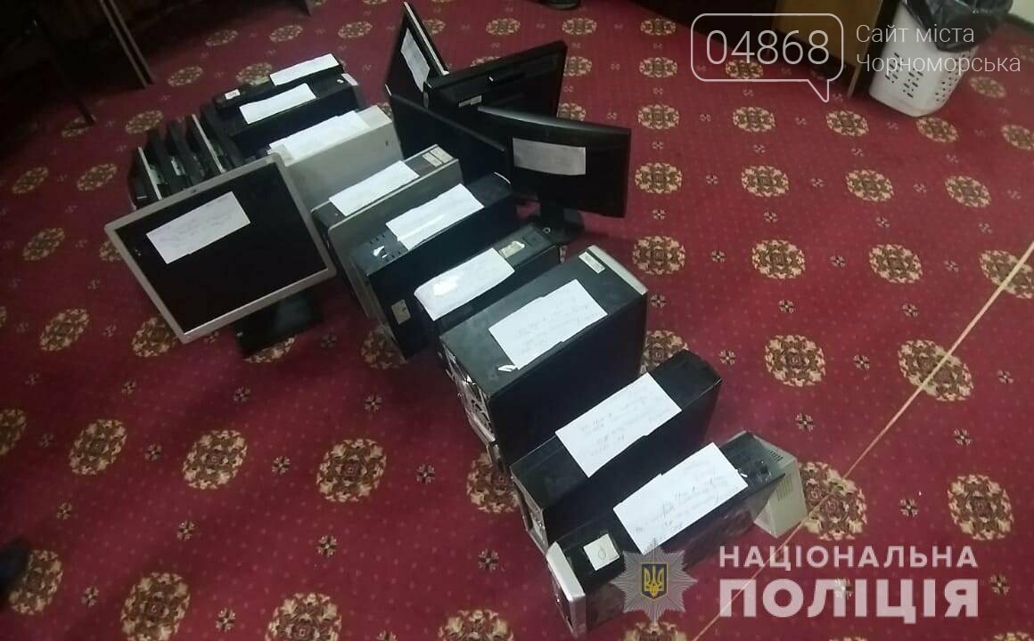 В Черноморске полицейские ликвидировали незаконное казино, фото-3