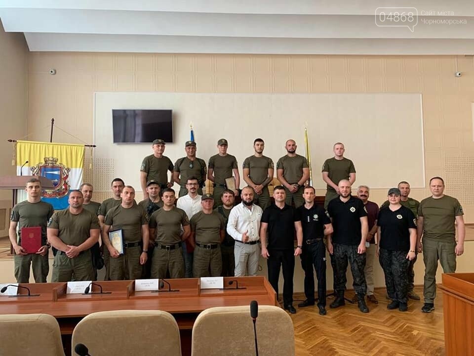 В Черноморске наградили сотрудников Муниципальной варты, фото-4