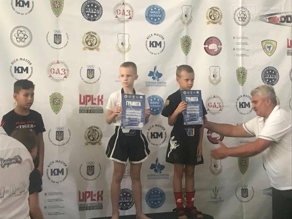 В Черноморске прошёл чемпионат по кикбоксингу, фото-2