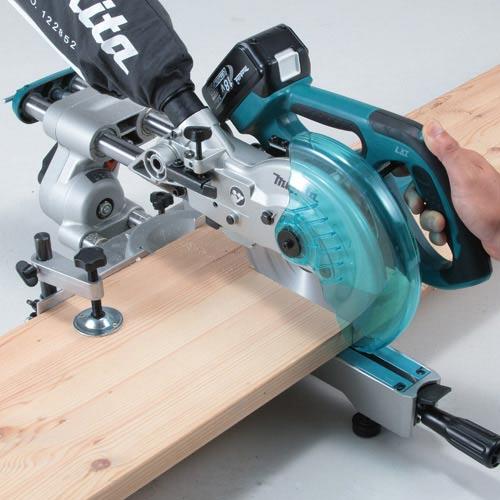 Аккумуляторная торцовочная пила Makita DLS713Z - Зображення 1