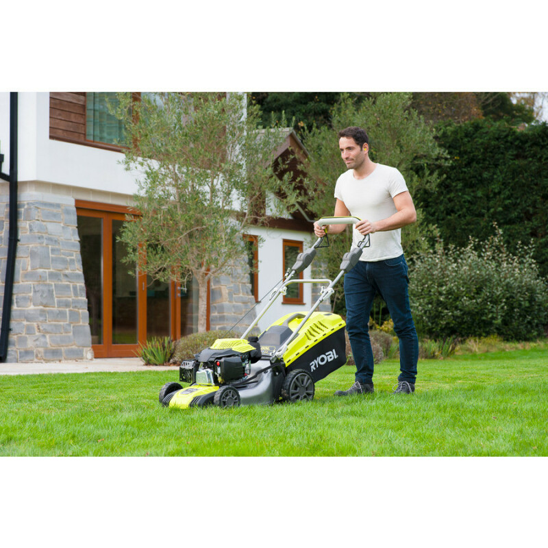 Самоходная бензиновая колесная газонокосилка с двигателем SUBARU™ 175 СМ³ RYOBI RLM46175S - Зображення 5