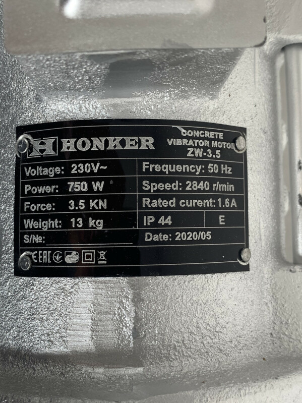 Площадочный вибратор для бетона HONKER ZW-3,5  750 Вт - Зображення 2
