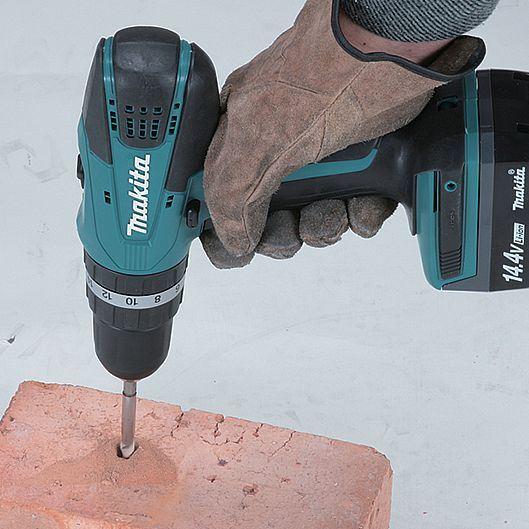 Аккумуляторный ударный шуруповерт Makita HP347DWE - Зображення 1