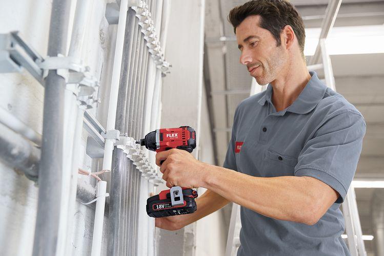 FLEX ID 1/4" 18.0/2.5 Set Двухскоростная аккумуляторная ударная дрель-шуруповерт 18,0 В - Зображення 5