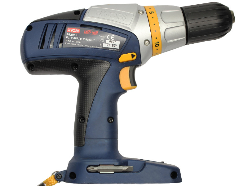 Шуруповёрт аккумуляторный RYOBI CMD1802M - Зображення 1