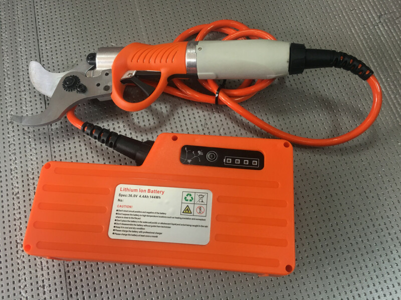 Аккумуляторный секатор SAKUMA SC-3602 - Зображення 1