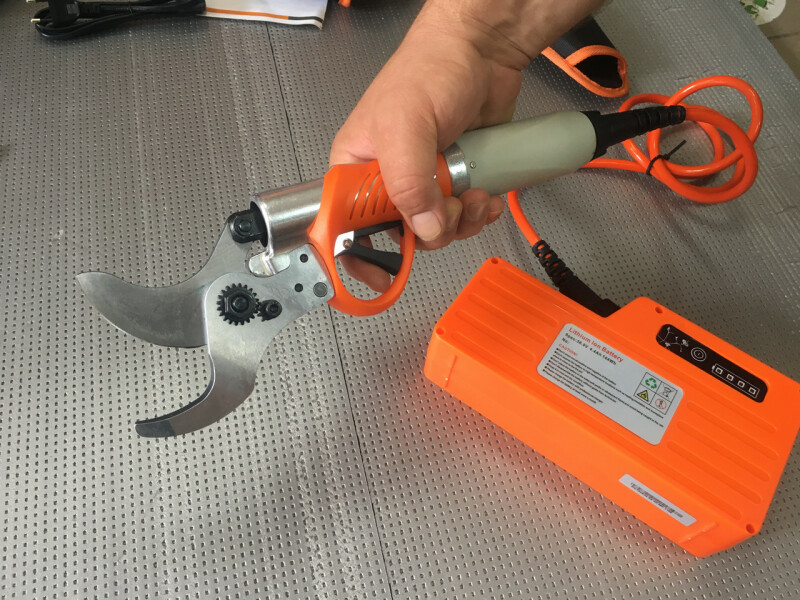Аккумуляторный секатор SAKUMA SC-3602 - Зображення 2