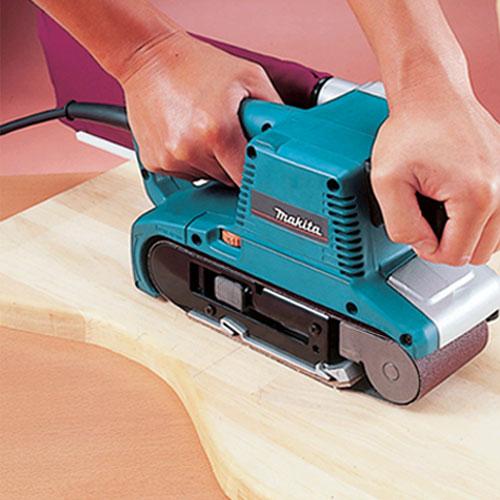 Ленточная шлифмашина Makita 9903 - Зображення 1