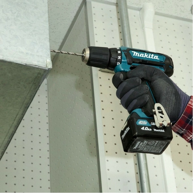 Аккумуляторная дрель-шуруповерт Makita HP331DSMJ - Зображення 1
