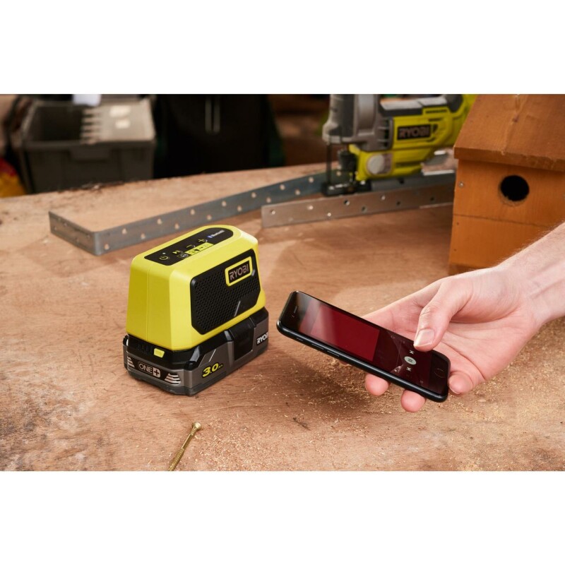 18В Аккумуляторная миниколонка с Bluetooth RYOBI RBTM18-0 - Зображення 4