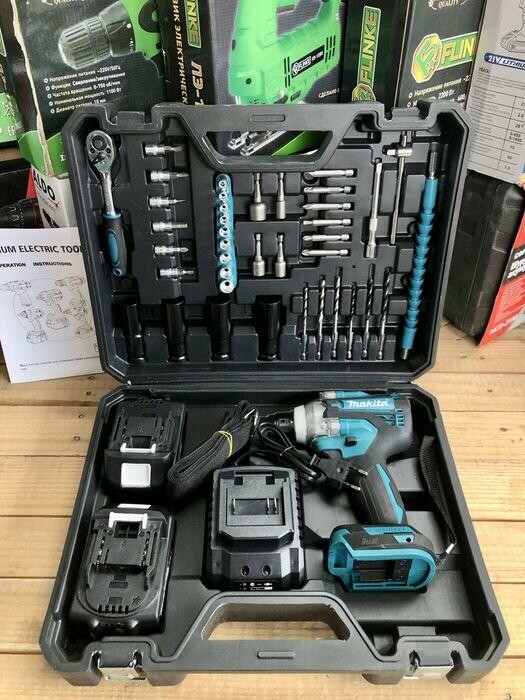 Аккумуляторный ударный гайковерт в наборе Makita DTW301 SET