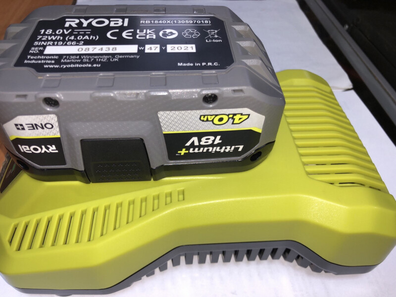 Зарядное устройство TITAN PQCR21150 для RYOBI ONE+ (аналог RC18-150) - Зображення 4