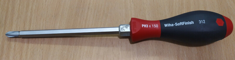Отвертка крестовая Wiha-SoftFinish PH3-150