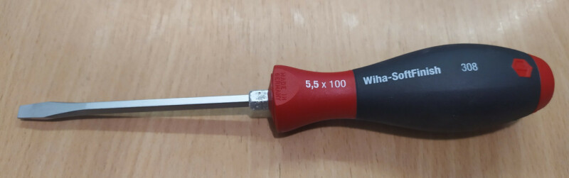 Отвертка прямой шлиц Wiha SoftFinish SL 5.5x100