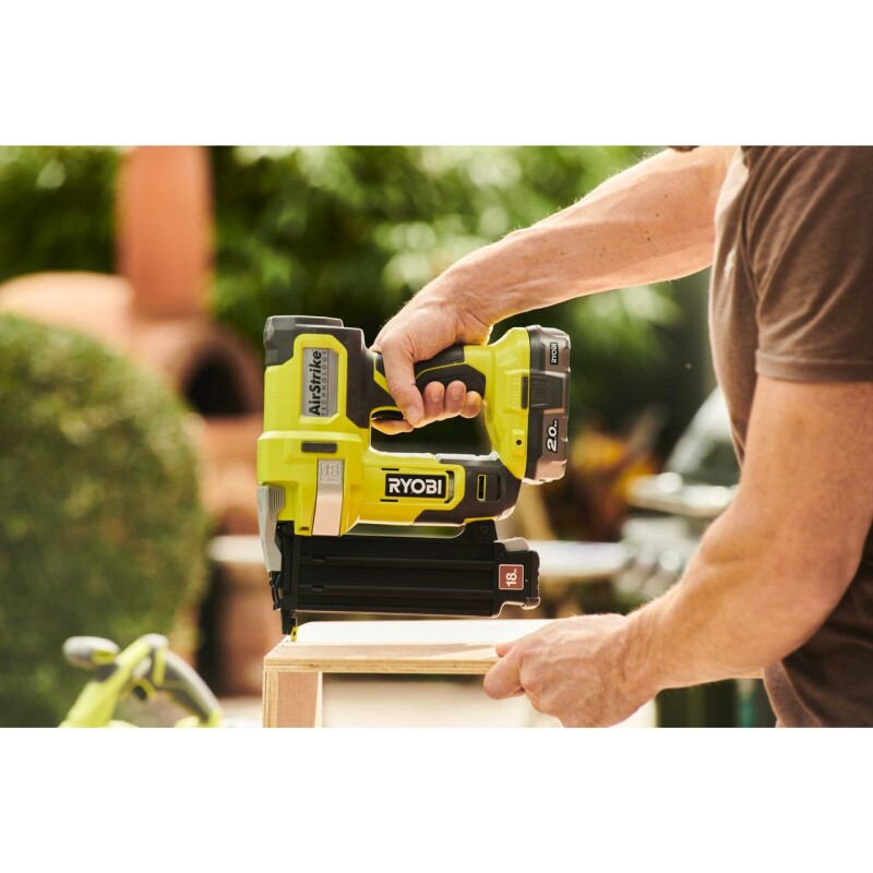 Аккумуляторный гвоздезабиватель RYOBI ONE+ R18GN18-0 - Зображення 6