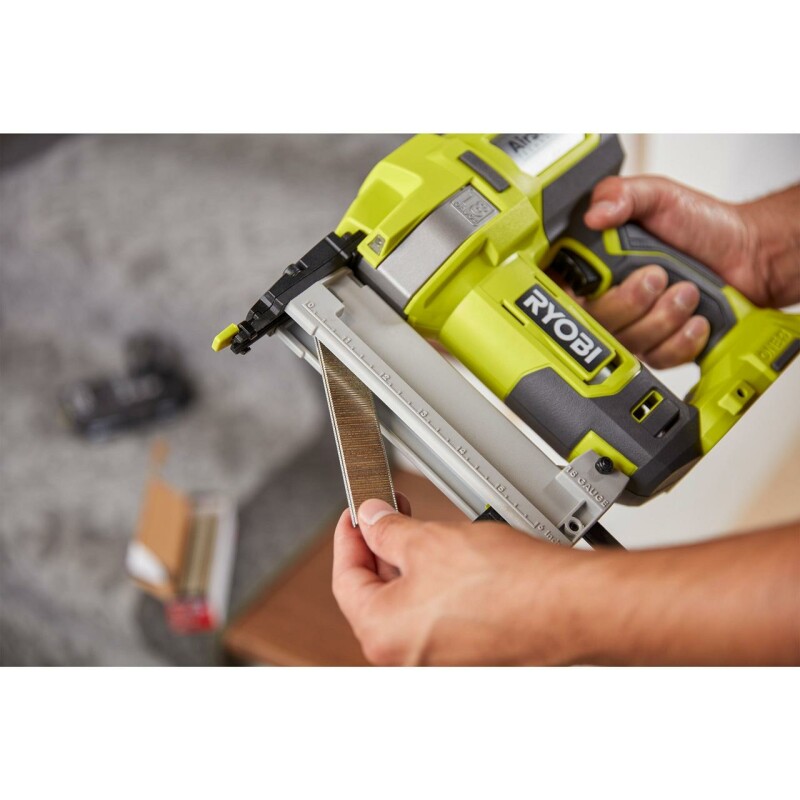 Аккумуляторный гвоздезабиватель RYOBI ONE+ R18GN18-0 - Зображення 8