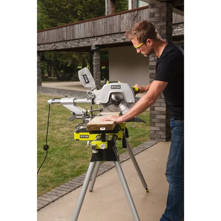 Пила торцовая с протяжкой электрическая RYOBI EMS305RG 305мм - Зображення 2