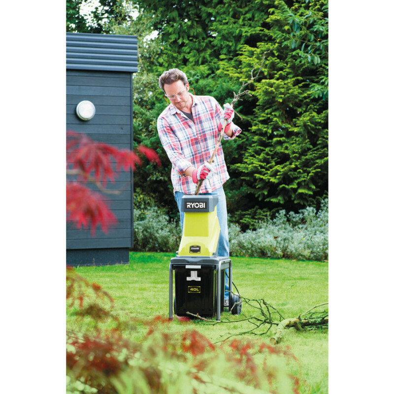 Электрический измельчитель веток 2500W, RYOBI RSH2545B, максимальный диаметр ветвей 45 мм - Зображення 1