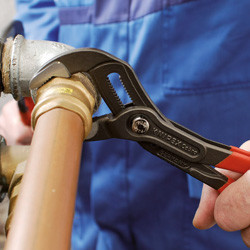 Высокотехнологичные сантехнические клещи Cobra Knipex 87 01 180 - Зображення 3