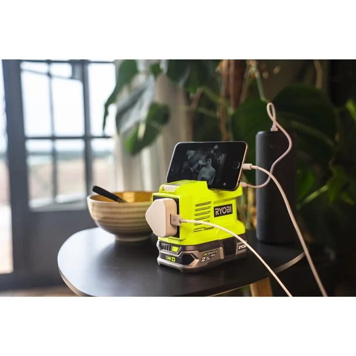 Беспроводной аккумуляторный инвертор RYOBI ONE+™ 18 В RY18BI150B-0 - Зображення 2