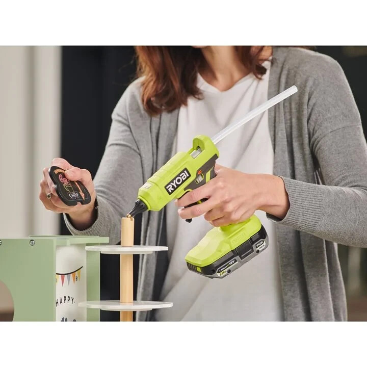 Беспроводной клеевой пистолет RYOBI ONE+™ 18 В - Зображення 2