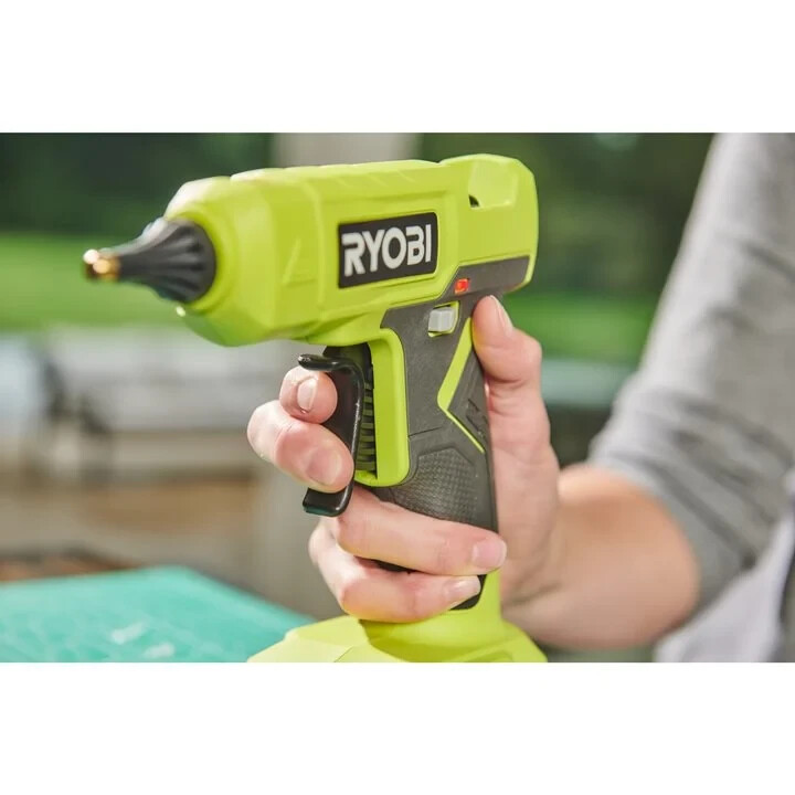 Беспроводной клеевой пистолет RYOBI ONE+™ 18 В - Зображення 4
