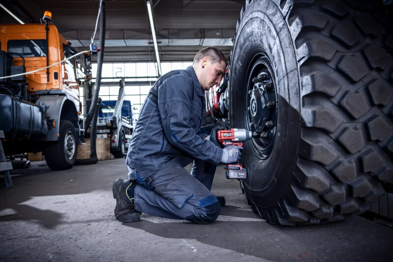 Аккумуляторный ударный гайковерт FLEX IW 1/2" 950nm 18.0-EC C - Зображення 4