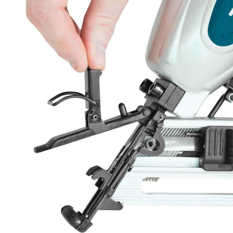 Пневматический гвоздезабивной пистолет Makita AF635 - Зображення 2