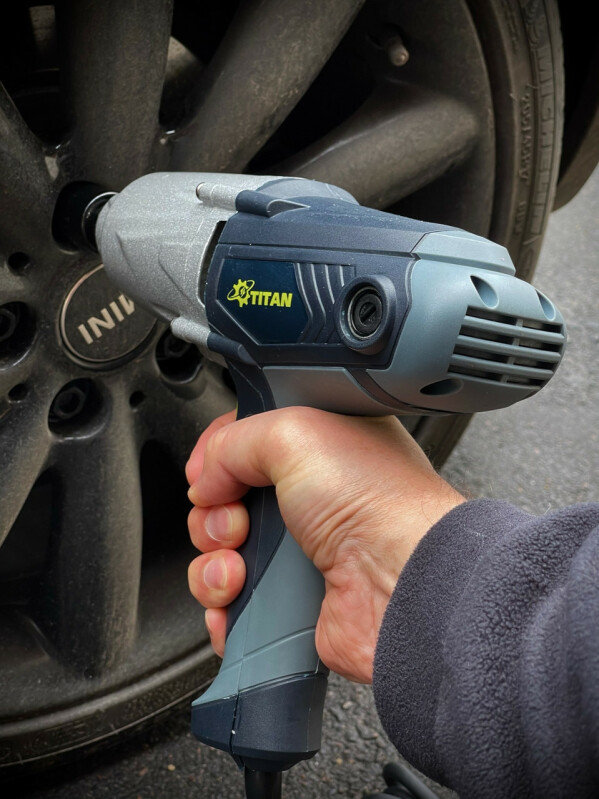 Гайковерт электрический TITAN PUG300  450 Вт 300 Нм - Зображення 7