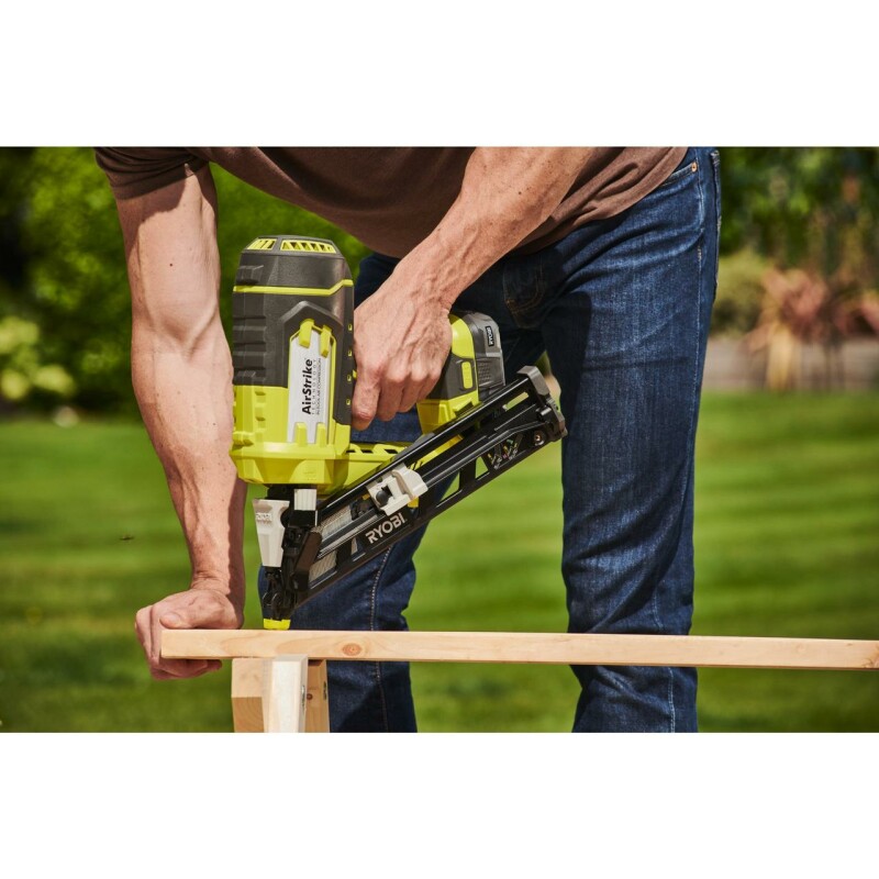 Аккумуляторный гвоздезабиватель 15G RYOBI R15GN18-0 ONE+ - Зображення 3