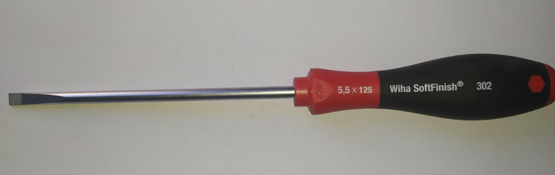 Отвертка шлицевая Wiha 302SF 5,5х125 SoftFinish