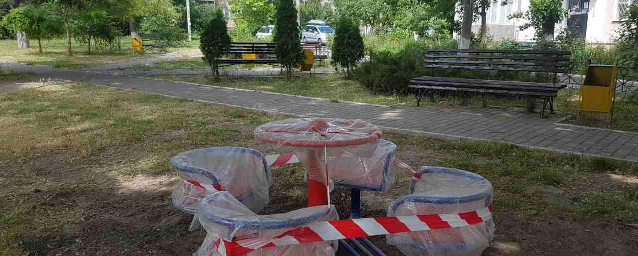 Новая детская площадка появилась в одном из дворов по ул. Парковой Новая детская площадка появилась в одном из дворов по ул. Парковой, Денис