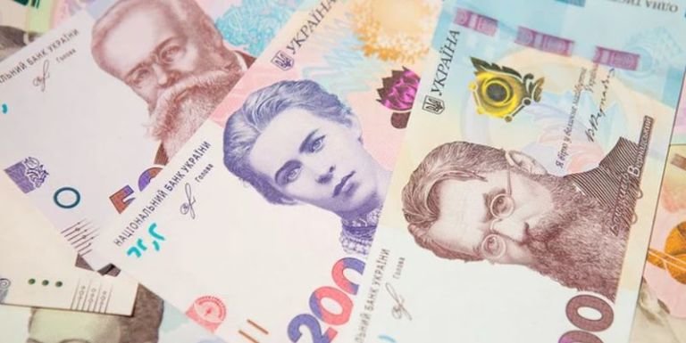 В НБУ показали новые 200 грн: когда банкноту введут в обращение В НБУ показали новые 200 грн: когда банкноту введут в обращение