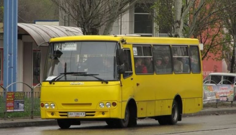 В Одессе возобновляет работу половина городских маршруток: проезд т... В Одессе возобновляет работу половина городских маршруток: проезд только в масках, Егор Вольнов