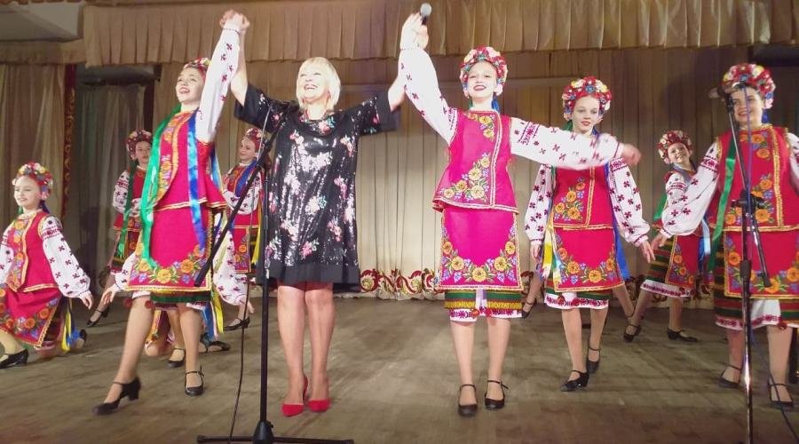 Воспитанники музыкальной школы в Черноморске подготовили концертную программу для своих мам